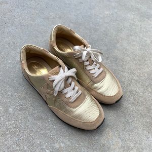 Michael kors sneaker size 6